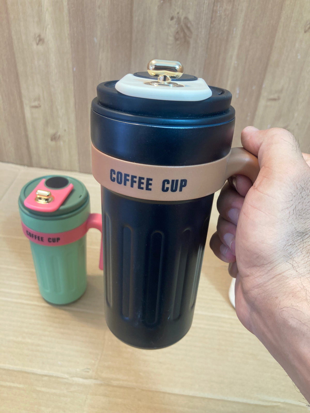 Stainless Steel Vacuum Coffee Mug/Tumbler With Temperature Sensor 650ml